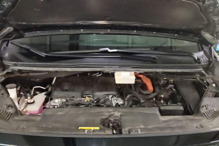Used Toyota Alphard 2024 Dual-Engine 2.5L Deluxe Edition Engine Bay