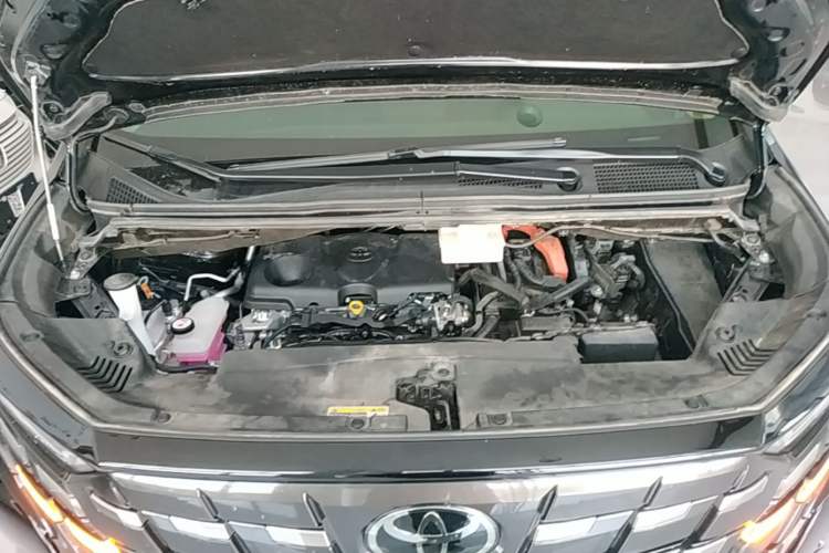Used Toyota Alphard 2024 Dual-Engine 2.5L Deluxe Edition Engine Bay