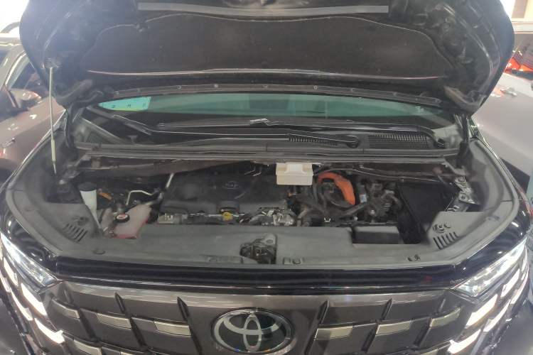 Used Toyota Alphard 2024 Dual-Engine 2.5L Prestige Edition Engine Bay