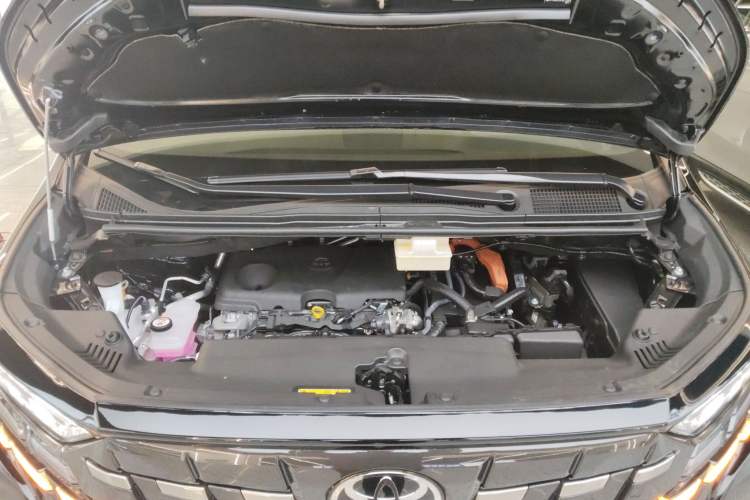 Used Toyota Alphard 2024 Dual-Engine 2.5L Deluxe Edition Engine Bay