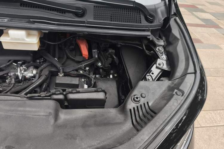 Used Toyota Alphard 2024 Dual-Engine 2.5L Prestige Edition Engine Bay Left