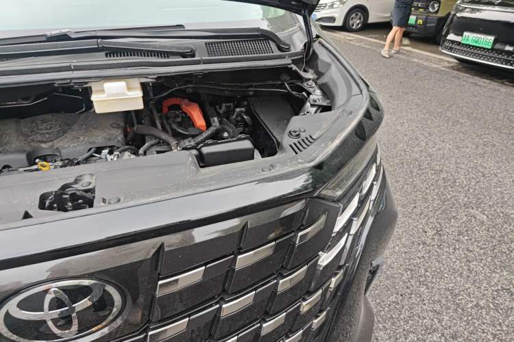 Used Toyota Alphard 2024 Dual-Engine 2.5L Deluxe Edition Engine Bay Left