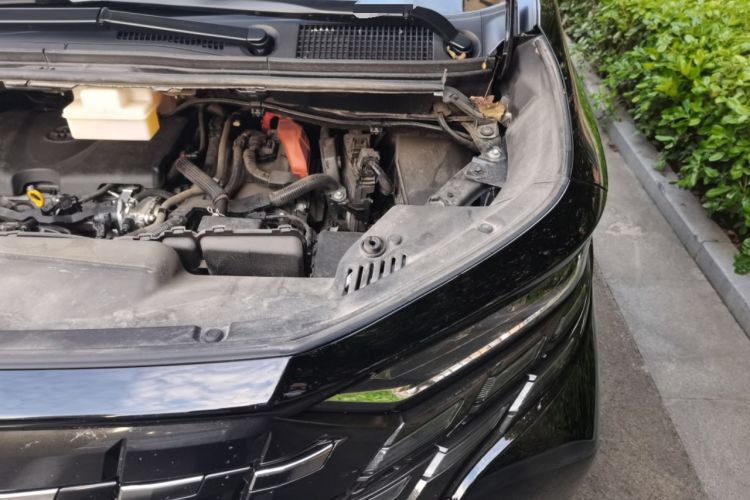 Used Toyota Alphard 2024 Dual-Engine 2.5L Deluxe Edition Engine Bay Left