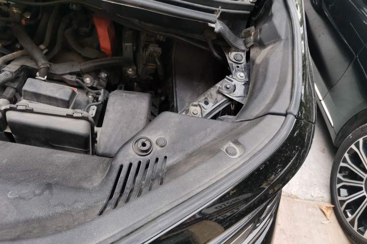 Used Toyota Alphard 2024 Dual-Engine 2.5L Prestige Edition Engine Bay Left