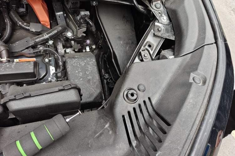 Used Toyota Alphard 2024 Dual-Engine 2.5L Prestige Edition Engine Bay Left