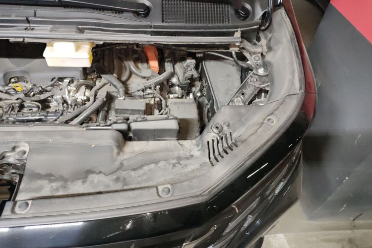 Used Toyota Alphard 2024 Dual-Engine 2.5L Deluxe Edition Engine Bay Left