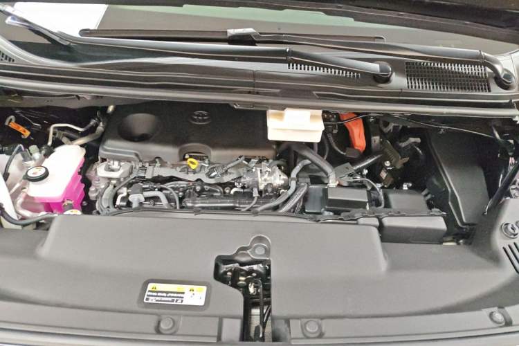 Used Toyota Alphard 2024 Dual-Engine 2.5L Deluxe Edition Engine Bay