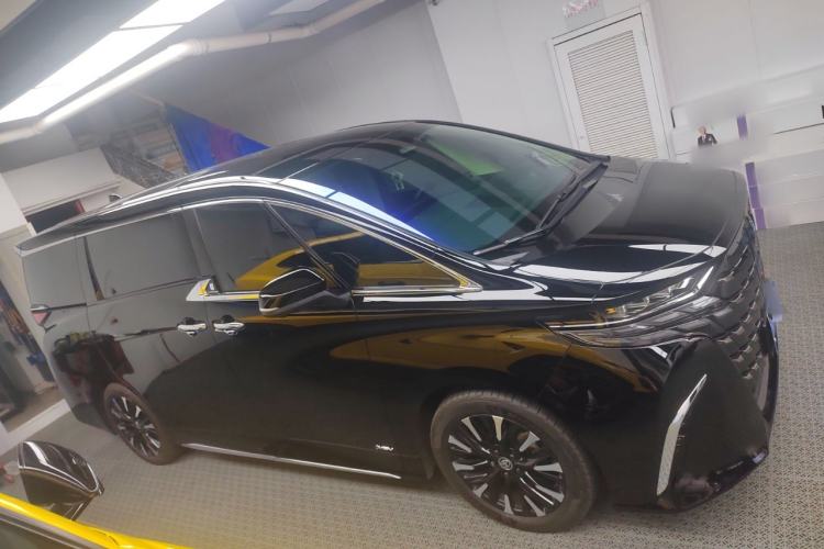 Used Toyota Alphard 2024 Dual-Engine 2.5L Deluxe Edition Exterior 2