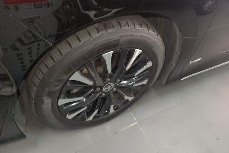 Used Toyota Alphard 2024 Dual-Engine 2.5L Prestige Edition Exterior 4