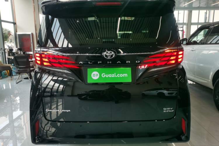 Used Toyota Alphard 2024 Dual-Engine 2.5L Prestige Edition Exterior 4