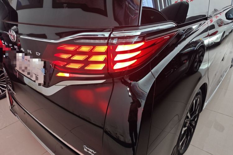 Used Toyota Alphard 2024 Dual-Engine 2.5L Prestige Edition Exterior 6
