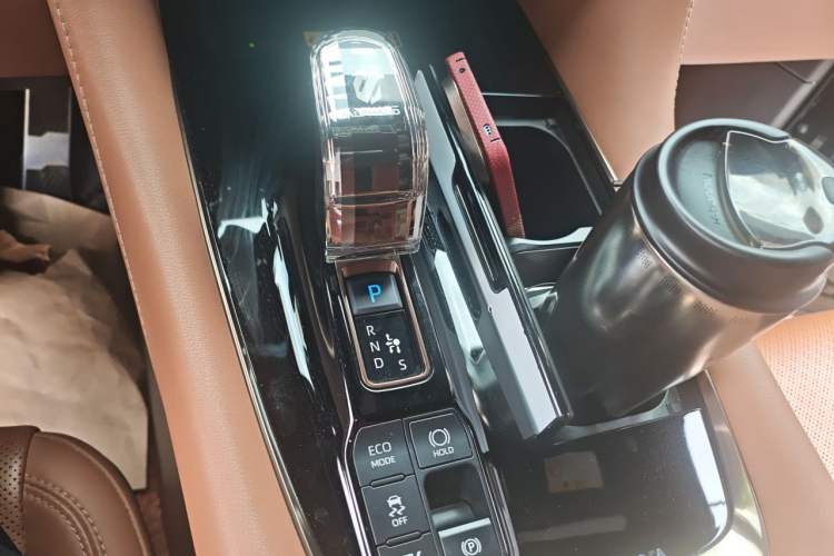 Used Toyota Alphard 2024 Dual-Engine 2.5L Prestige Edition Gear Lever