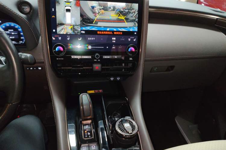 Used Toyota Alphard 2024 Dual-Engine 2.5L Prestige Edition Gear Lever