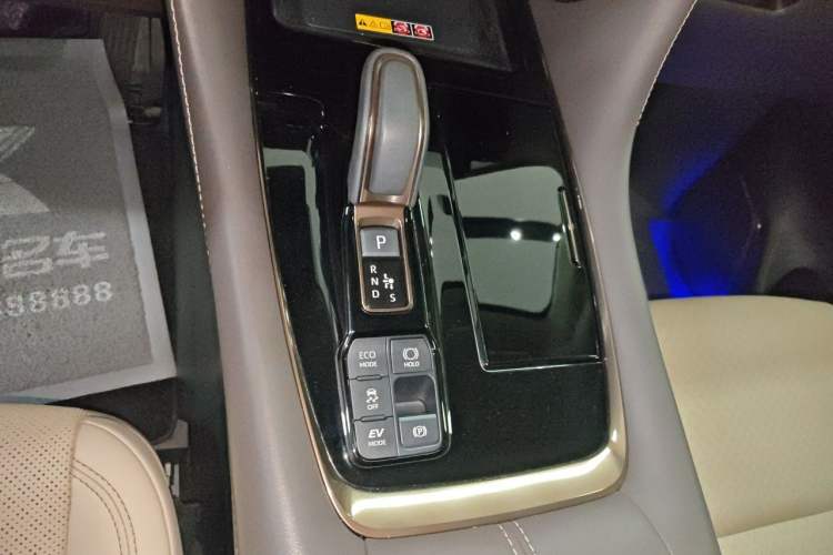 Used Toyota Alphard 2024 Dual-Engine 2.5L Deluxe Edition Gear Lever