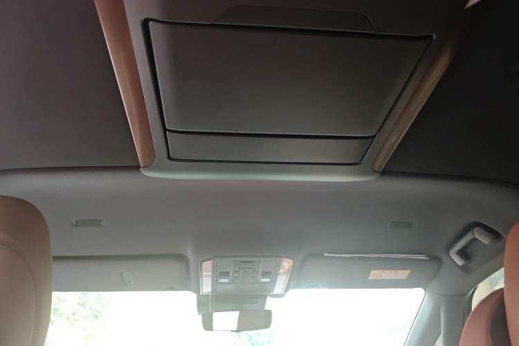 Used Toyota Alphard 2024 Dual-Engine 2.5L Prestige Edition Headliner