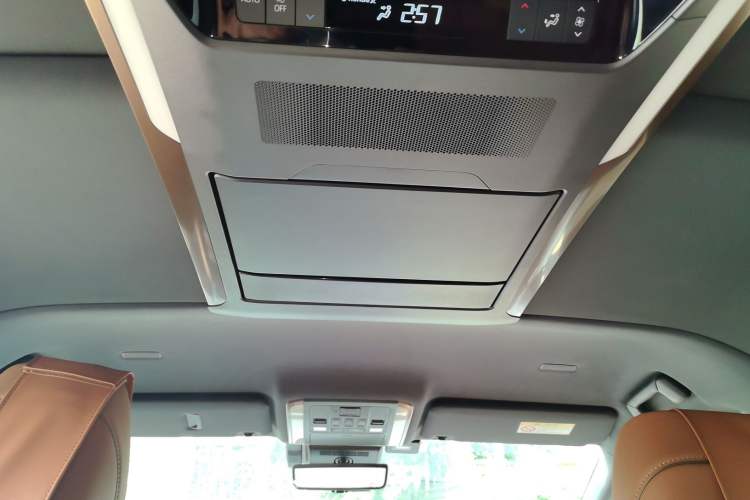 Used Toyota Alphard 2024 Dual-Engine 2.5L Deluxe Edition Headliner