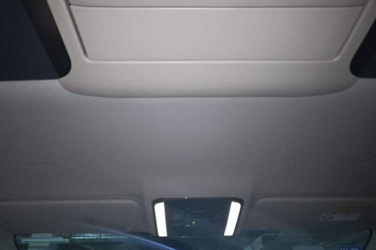 Used Toyota Alphard 2024 Dual-Engine 2.5L Deluxe Edition Headliner