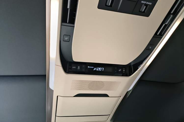 Used Toyota Alphard 2024 Dual-Engine 2.5L Prestige Edition Headliner