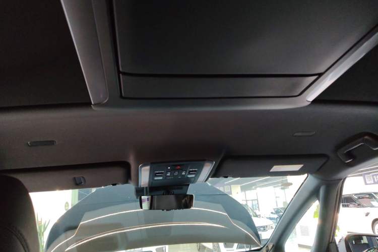 Used Toyota Alphard 2024 Dual-Engine 2.5L Deluxe Edition Headliner