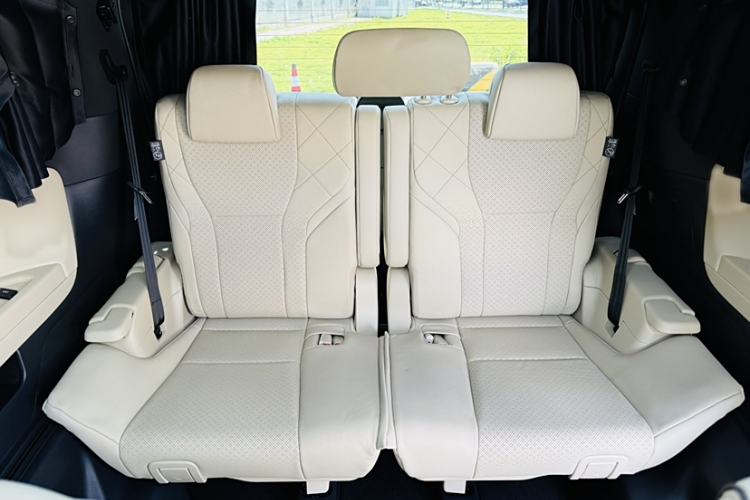 Used Toyota Alphard 2024 Dual-Engine 2.5L Prestige Edition Interior 1