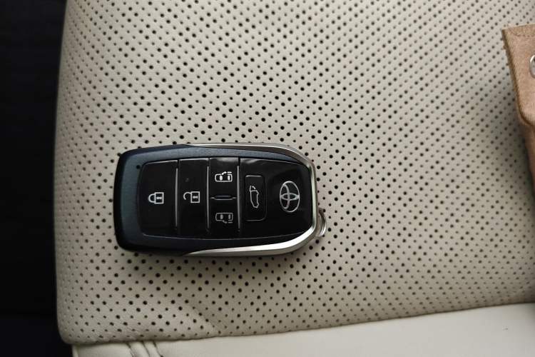 Used Toyota Alphard 2024 Dual-Engine 2.5L Prestige Edition Interior 1