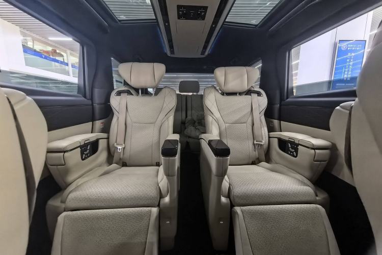 Used Toyota Alphard 2024 Dual-Engine 2.5L Prestige Edition Interior 3