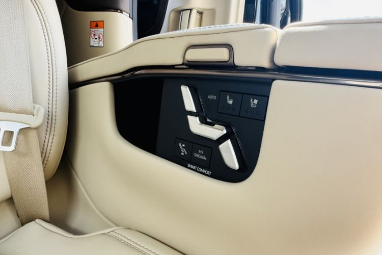 Used Toyota Alphard 2024 Dual-Engine 2.5L Prestige Edition Interior 4