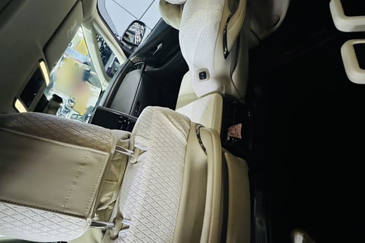 Used Toyota Alphard 2024 Dual-Engine 2.5L Deluxe Edition Interior 6