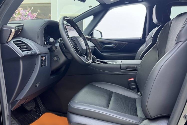 Used Toyota Alphard 2024 Dual-Engine 2.5L Prestige Edition Interior 6