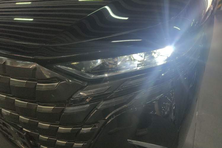Used Toyota Alphard 2024 Dual-Engine 2.5L Prestige Edition Left Front Headlight