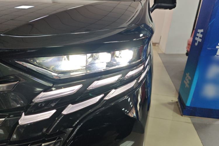 Used Toyota Alphard 2024 Dual-Engine 2.5L Deluxe Edition Left Front Headlight
