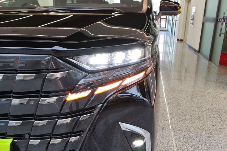 Used Toyota Alphard 2024 Dual-Engine 2.5L Deluxe Edition Left Front Headlight