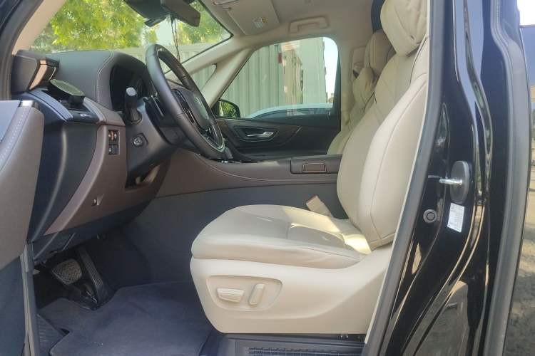 Used Toyota Alphard 2024 Dual-Engine 2.5L Deluxe Edition Left Front Seat