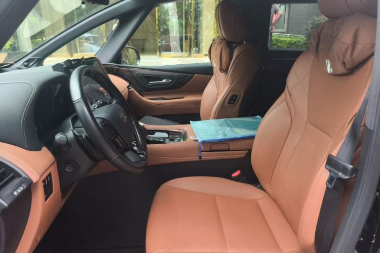 Used Toyota Alphard 2024 Dual-Engine 2.5L Prestige Edition Left Front Seat