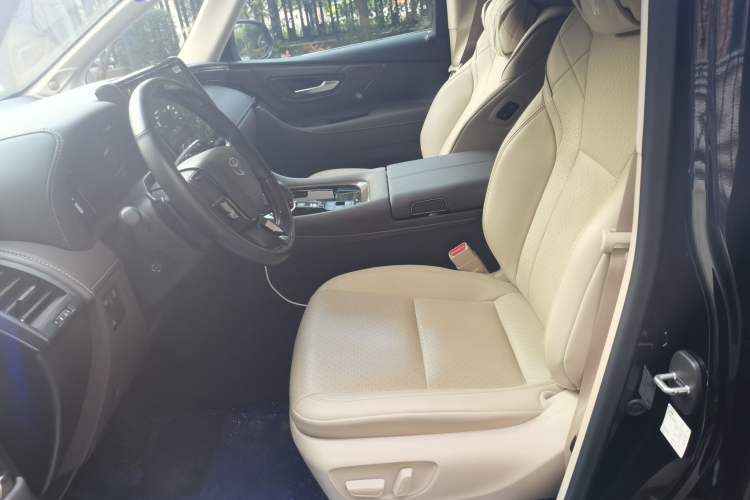 Used Toyota Alphard 2024 Dual-Engine 2.5L Deluxe Edition Left Front Seat