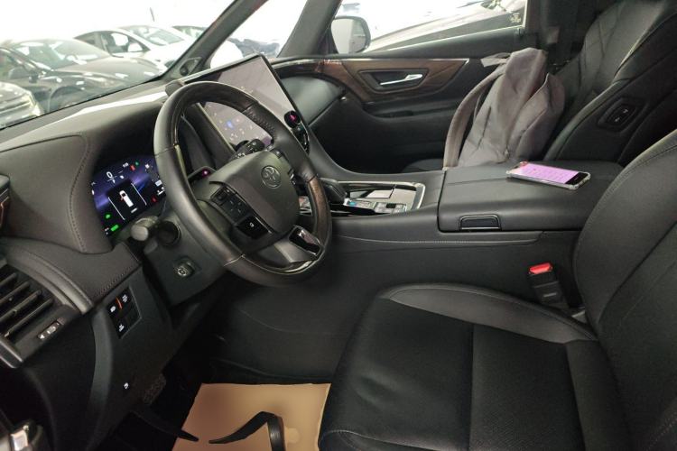 Used Toyota Alphard 2024 Dual-Engine 2.5L Deluxe Edition Left Front Seat