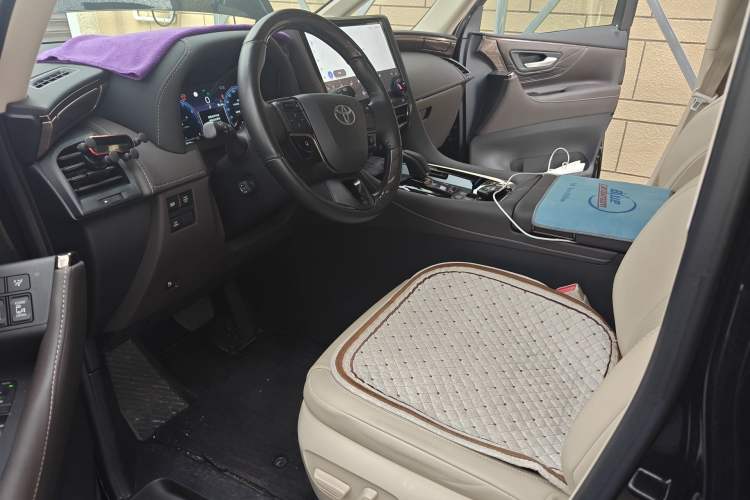 Used Toyota Alphard 2024 Dual-Engine 2.5L Deluxe Edition Left Front Seat