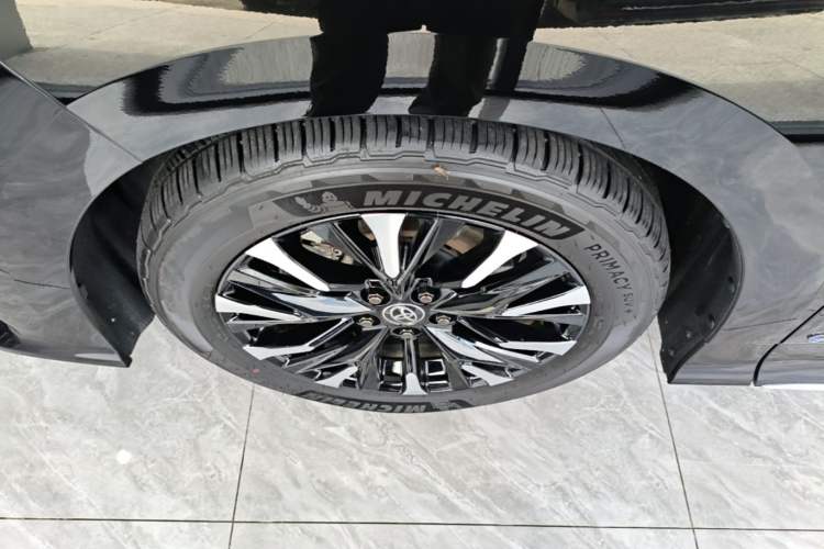 Used Toyota Alphard 2024 Dual-Engine 2.5L Prestige Edition Left Front Wheel Hub