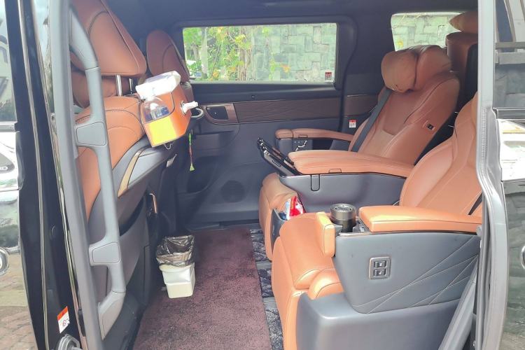 Used Toyota Alphard 2024 Dual-Engine 2.5L Deluxe Edition Left Rear Seat
