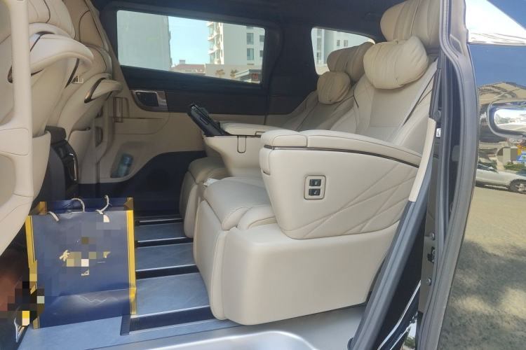 Used Toyota Alphard 2024 Dual-Engine 2.5L Deluxe Edition Left Rear Seat