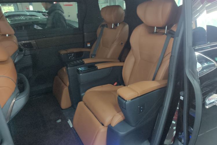 Used Toyota Alphard 2024 Dual-Engine 2.5L Prestige Edition Left Rear Seat