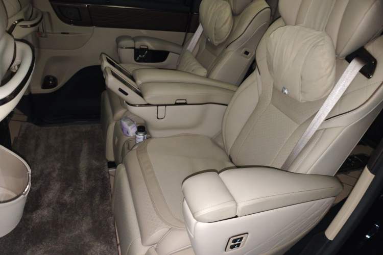 Used Toyota Alphard 2024 Dual-Engine 2.5L Deluxe Edition Left Rear Seat