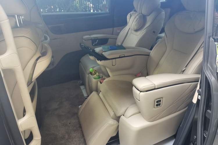 Used Toyota Alphard 2024 Dual-Engine 2.5L Deluxe Edition Left Rear Seat