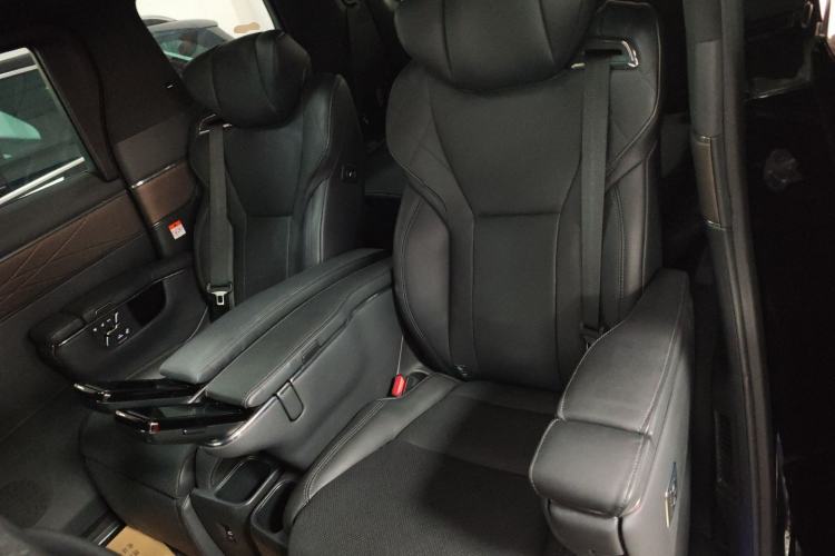 Used Toyota Alphard 2024 Dual-Engine 2.5L Deluxe Edition Left Rear Seat