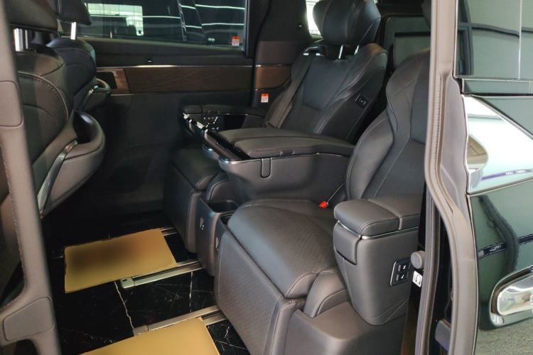 Used Toyota Alphard 2024 Dual-Engine 2.5L Deluxe Edition Left Rear Seat