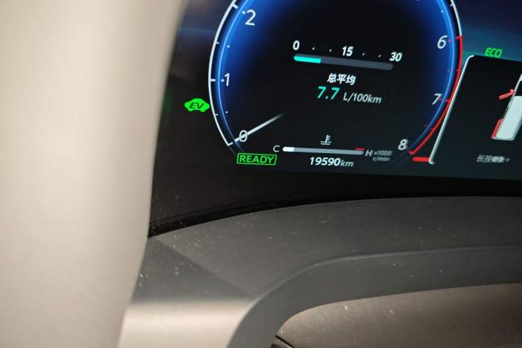 Used Toyota Alphard 2024 Dual-Engine 2.5L Deluxe Edition Odometer Close Up