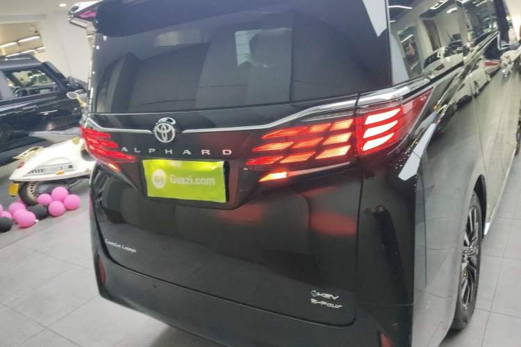 Used Toyota Alphard 2024 Dual-Engine 2.5L Deluxe Edition Rear