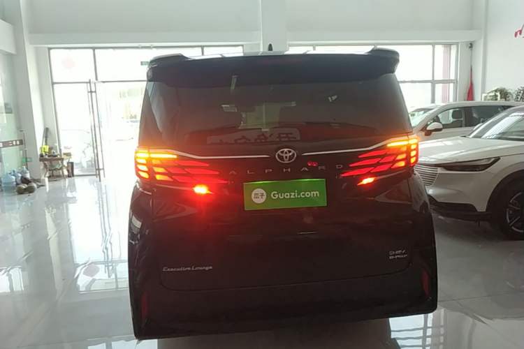 Used Toyota Alphard 2024 Dual-Engine 2.5L Deluxe Edition Rear