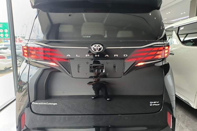 Used Toyota Alphard 2024 Dual-Engine 2.5L Prestige Edition Rear