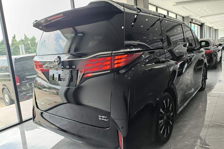 Used Toyota Alphard 2024 Dual-Engine 2.5L Prestige Edition Rear Right 45 Deg